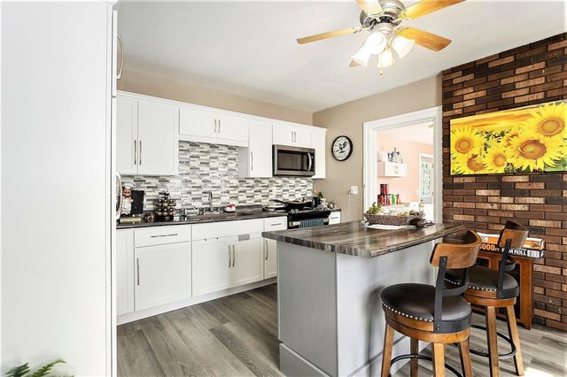 55637 Bennett Road, Leonidas, MI 49066