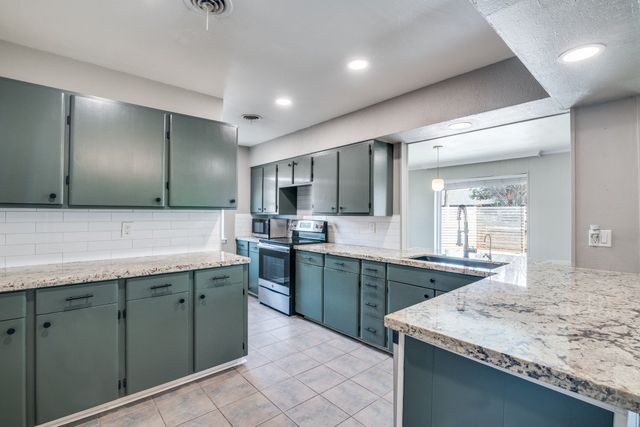 2418 Patricia Lane, Garland, TX 75041