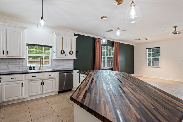4004 Peck Street, Santa Fe, TX 77517