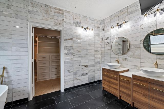 4004 Peck Street, Santa Fe, TX 77517