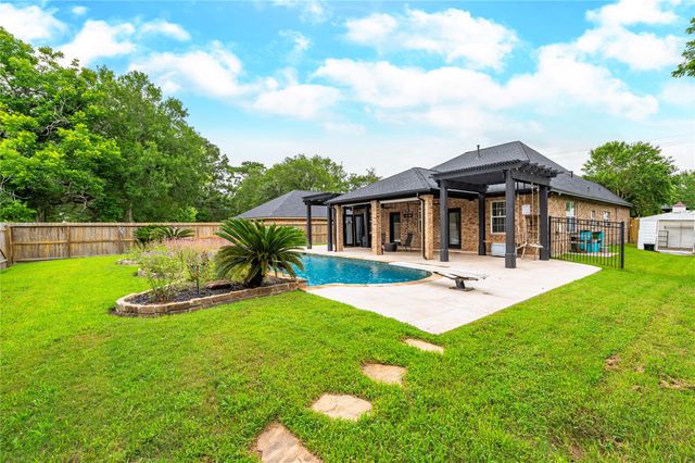 4004 Peck Street, Santa Fe, TX 77517