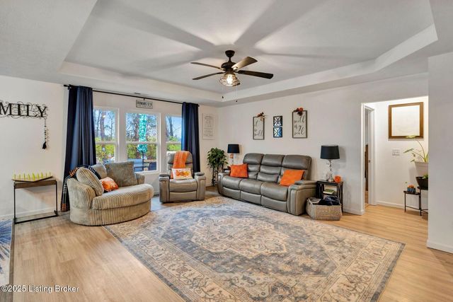 164 Shadow Rock Ct, Shepherdsville, KY 40165