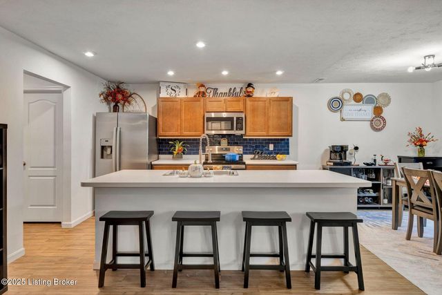 164 Shadow Rock Ct, Shepherdsville, KY 40165