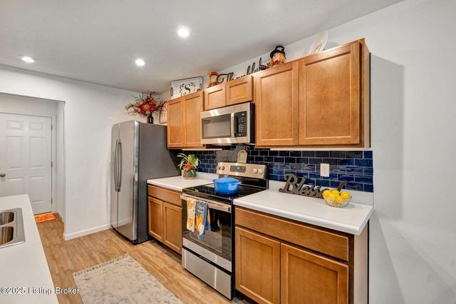 164 Shadow Rock Ct, Shepherdsville, KY 40165