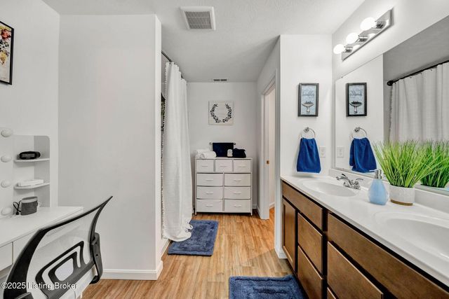 164 Shadow Rock Ct, Shepherdsville, KY 40165