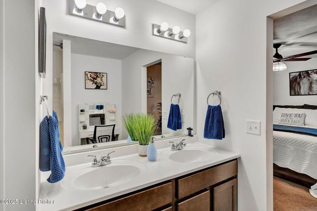 164 Shadow Rock Ct, Shepherdsville, KY 40165