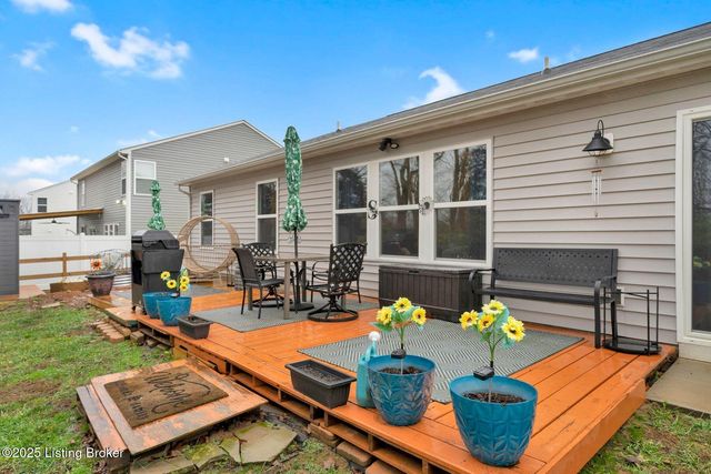 164 Shadow Rock Ct, Shepherdsville, KY 40165