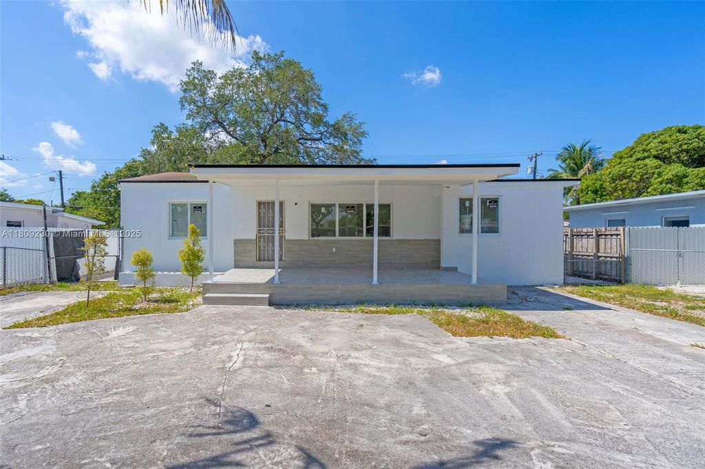 1246 Sharazad Blvd, Opa-locka, FL 33054