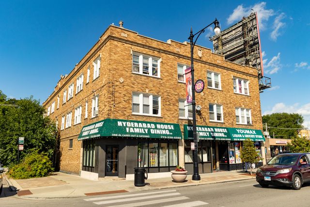 6403 N Bell Avenue 206, Chicago, IL 60645