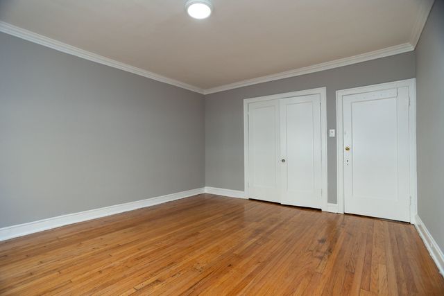 6403 N Bell Avenue 206, Chicago, IL 60645