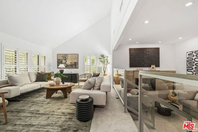 1423 Avenida De Cortez, Pacific Palisades, CA 90272