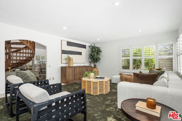1423 Avenida De Cortez, Pacific Palisades, CA 90272
