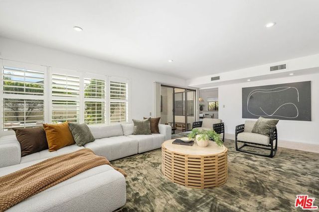 1423 Avenida De Cortez, Pacific Palisades, CA 90272