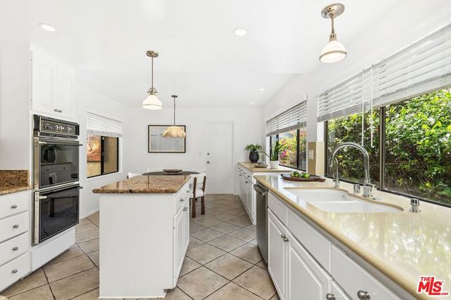 1423 Avenida De Cortez, Pacific Palisades, CA 90272