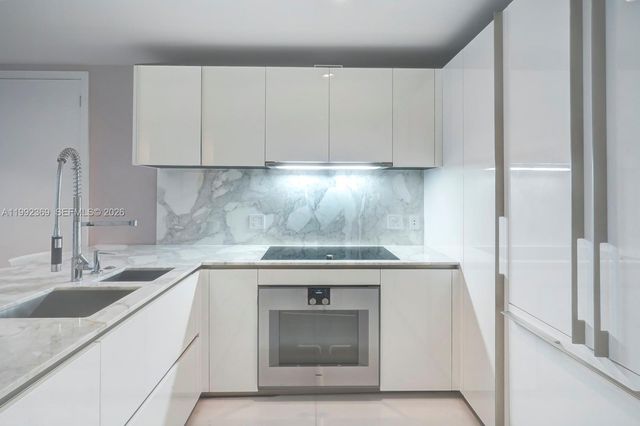 10203 Collins Ave 1005, Bal Harbour, FL 33154