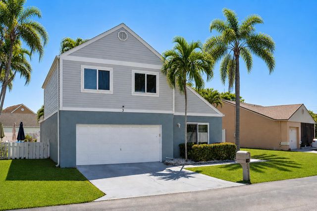 3 Meriden Way, Boynton Beach, FL 33426