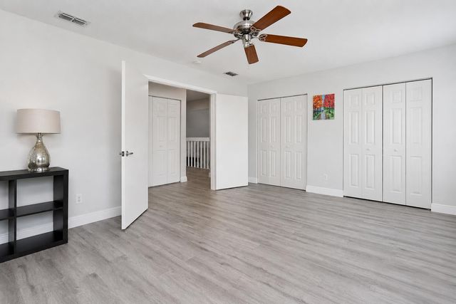 3 Meriden Way, Boynton Beach, FL 33426