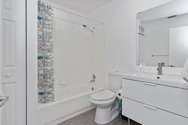 3 Meriden Way, Boynton Beach, FL 33426