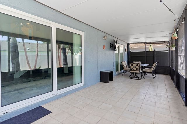 3 Meriden Way, Boynton Beach, FL 33426