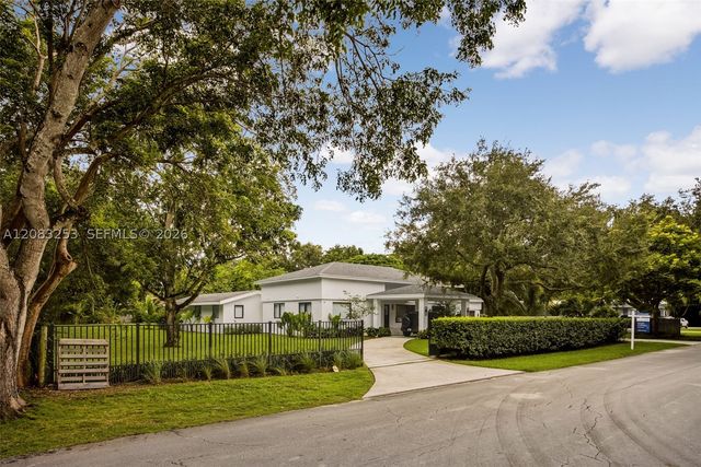 8800 SW 118th St, Miami, FL 33176