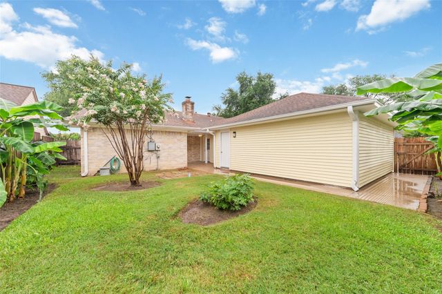 705 Bradshire Court, Deer Park, TX 77536