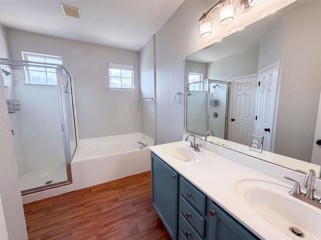 8518 Cahill DR 19, Austin, TX 78729