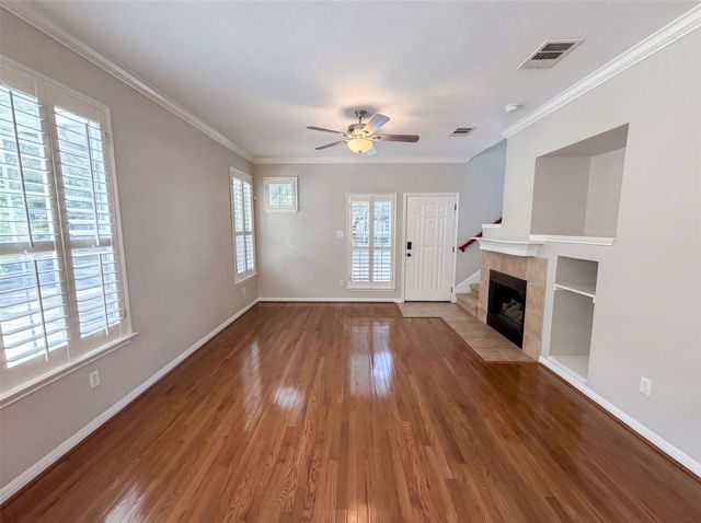 8518 Cahill DR 19, Austin, TX 78729