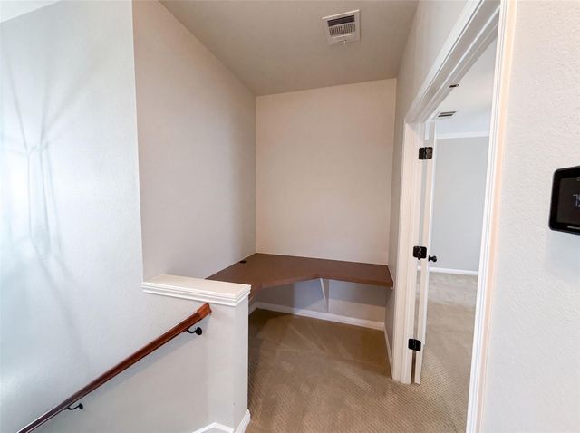 8518 Cahill DR 19, Austin, TX 78729