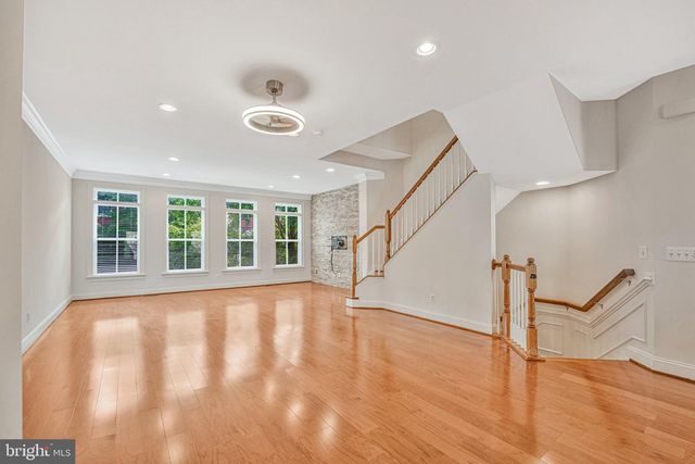 9524 CANONBURY SQ, Fairfax, VA 22031