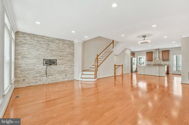 9524 CANONBURY SQ, Fairfax, VA 22031