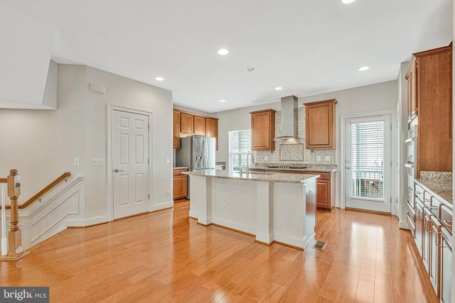 9524 CANONBURY SQ, Fairfax, VA 22031