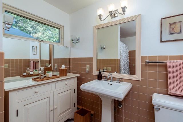 1219 Wellesley Road, Madison, WI 53705