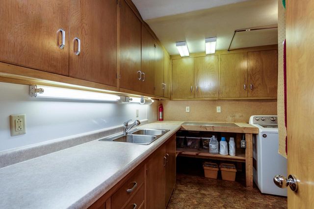 1219 Wellesley Road, Madison, WI 53705