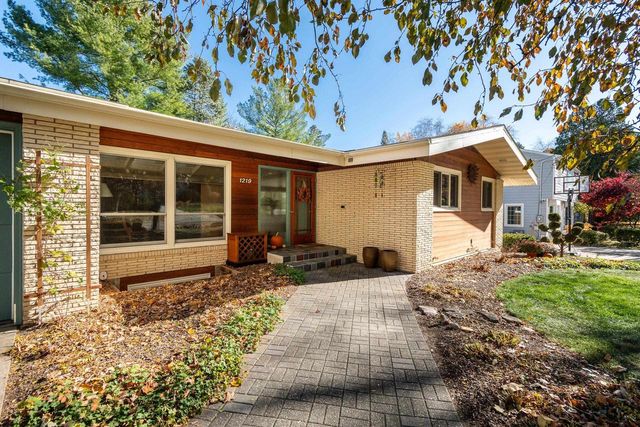 1219 Wellesley Road, Madison, WI 53705