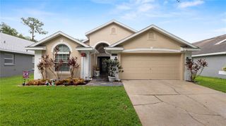 5718 HAWKLAKE ROAD, Lithia, FL 33547