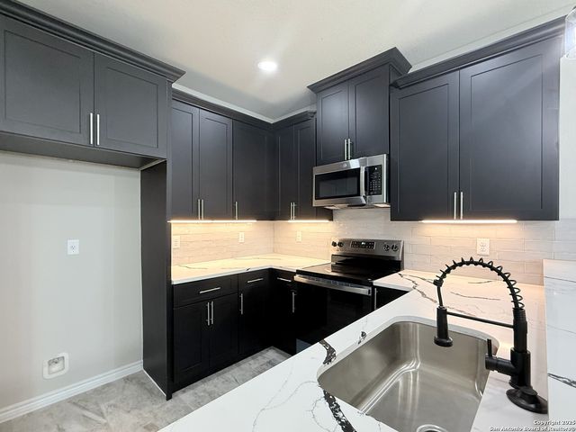 7618 Stagecoach, San Antonio, TX 78227