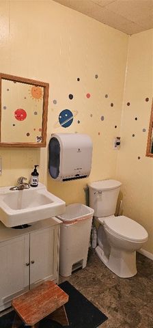 337 E Main, Ennis, MT 59729