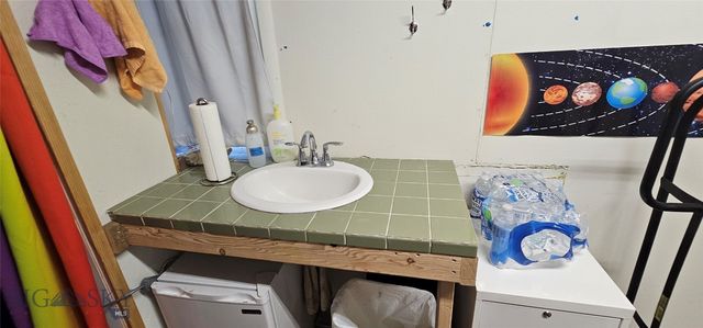 337 E Main, Ennis, MT 59729