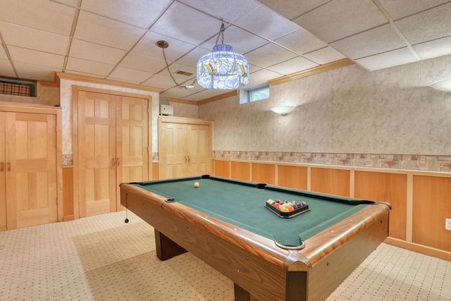 10929 W Hope AVENUE, Wauwatosa, WI 53222