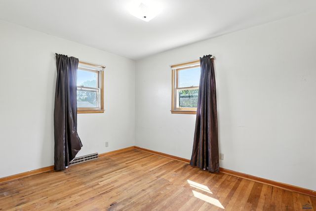 301 ST FRANCIS, Rapid City, SD 57701