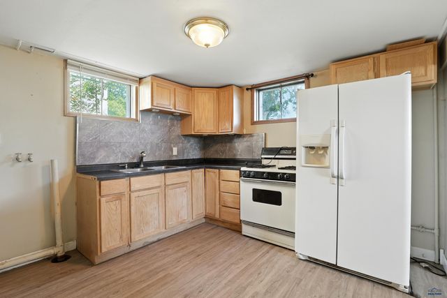 301 ST FRANCIS, Rapid City, SD 57701