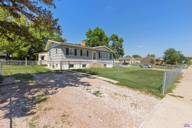 301 ST FRANCIS, Rapid City, SD 57701