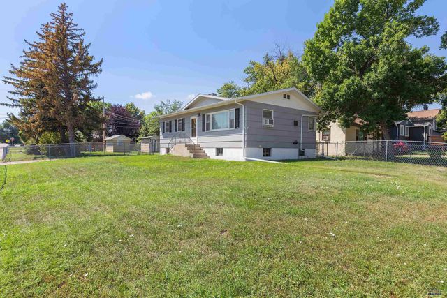 301 ST FRANCIS, Rapid City, SD 57701