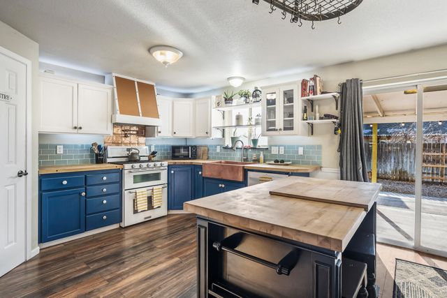 692 NE Fieldstone Lane, Prineville, OR 97754