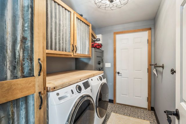 692 NE Fieldstone Lane, Prineville, OR 97754