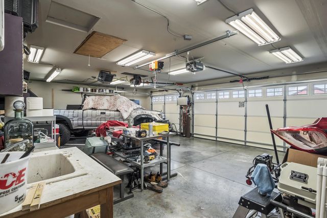 692 NE Fieldstone Lane, Prineville, OR 97754