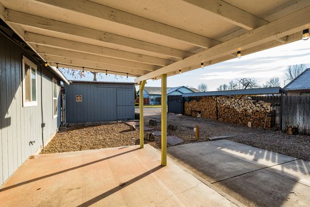 692 NE Fieldstone Lane, Prineville, OR 97754
