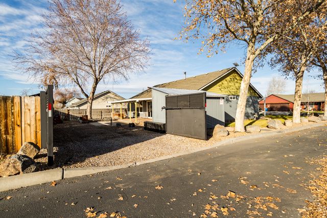 692 NE Fieldstone Lane, Prineville, OR 97754