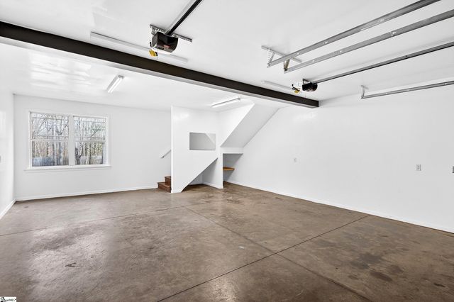 15 Chickadee Drive, Pelzer, SC 29669