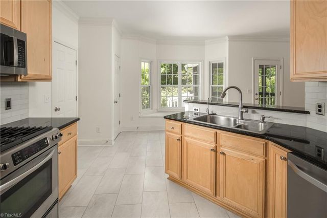 112 Scenic Ridge Place, King, NC 27021